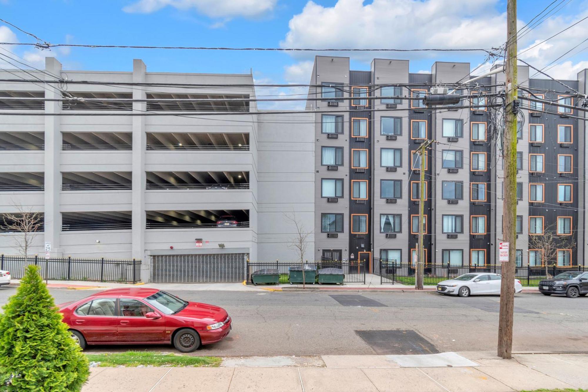 Apartament Royal Oasis Indoor Pool, Free Parking, Near Nyc Elizabeth Zewnętrze zdjęcie